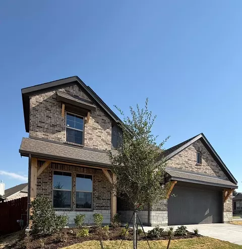 10000 Birchpoint Dr, Fort Worth, TX 76108