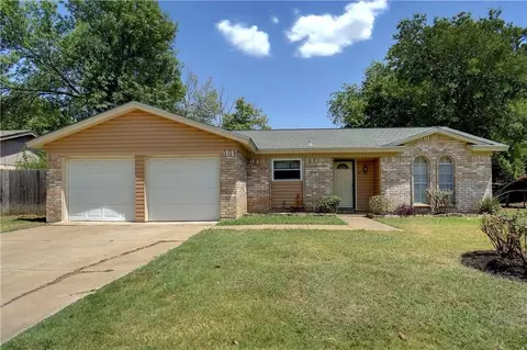 201 Navajo Dr, Keller, TX 76248