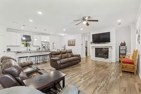 327 Walnut St, Terrell, TX 75160 photo 6
