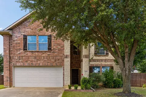 3800 Windy Point Dr, Denton, TX 76208