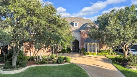 5048 Castle Creek Ln, Plano, TX 75093