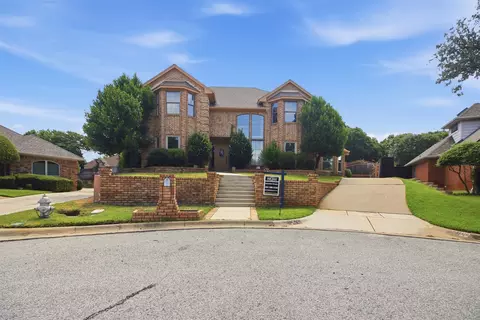 6701 Mt Vernon Ct, Arlington, TX 76017