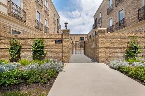 6615 Bandera Ave #2A, Dallas, TX 75225