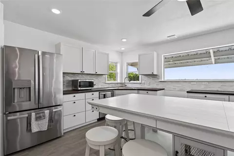 Kitchen - 546 Apache Ln, Abilene, TX 79601 photo 2 of 6