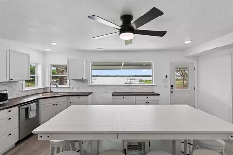 Kitchen - 546 Apache Ln, Abilene, TX 79601 photo 3 of 6