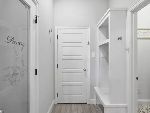 Entry Way - 956 Sam St, Springtown, TX 76082 photo 4 of 4
