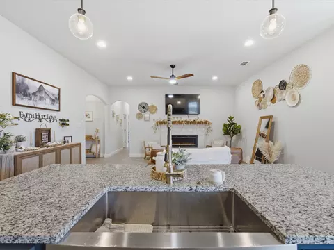 Kitchen - 956 Sam St, Springtown, TX 76082 photo 5 of 5