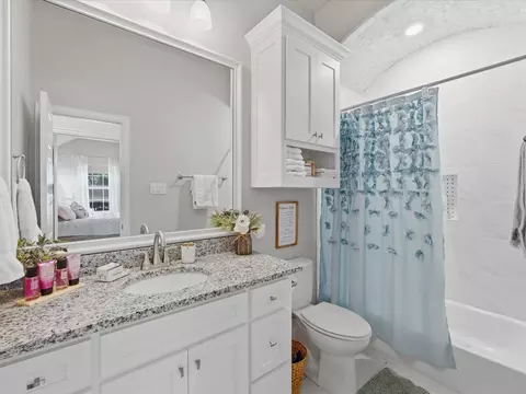 Bath - 956 Sam St, Springtown, TX 76082 photo 5 of 5