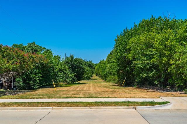 137 Collett Sublett Rd, Kennedale, TX 76060
