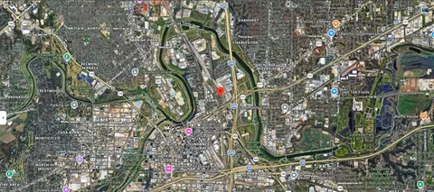 412 N Diamond Ave, Fort Worth, TX 76102