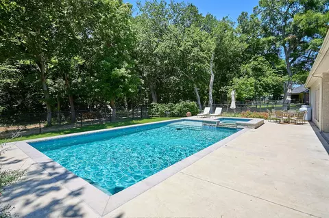 358 Glade Valley Rd, Azle, TX 76020