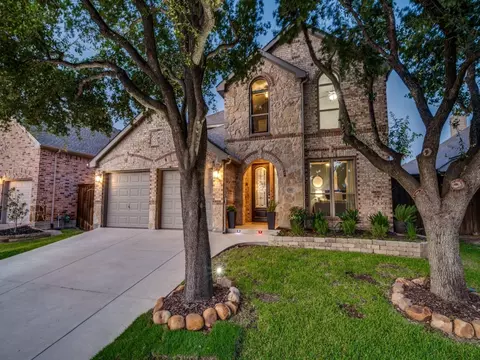 11852 Blackhawk Dr, Frisco, TX 75033