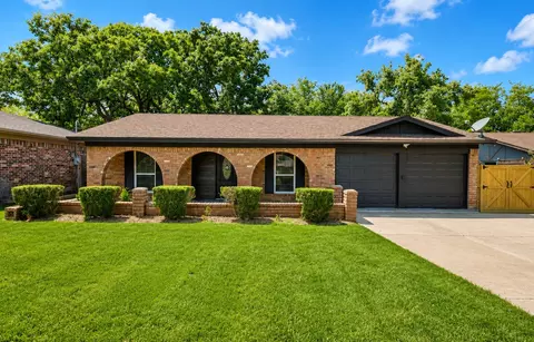 2706 Mintwood Pl, Arlington, TX 76016