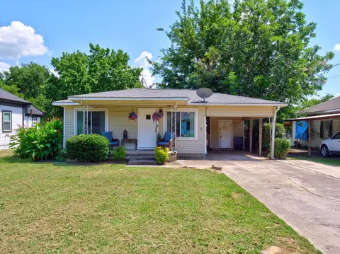 626 E South St, Whitesboro, TX 76273