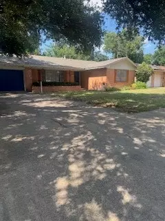 709 Valley View Dr, Arlington, TX 76010