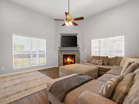 Living - 792 E Northside Dr, Pilot Point, TX 76258 photo 2 of 2