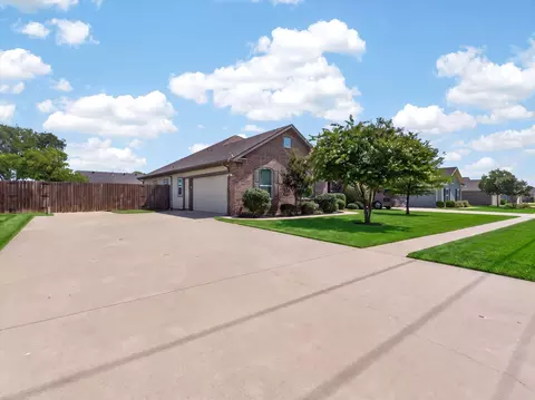 Exterior - 792 E Northside Dr, Pilot Point, TX 76258 photo 3 of 7