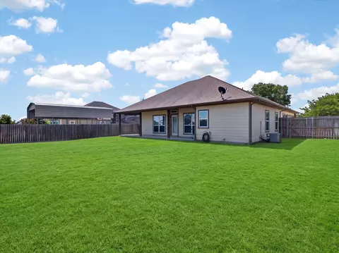 Exterior - 792 E Northside Dr, Pilot Point, TX 76258 photo 7 of 7