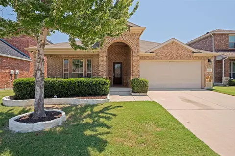 1405 Red River Dr, Aubrey, TX 76227
