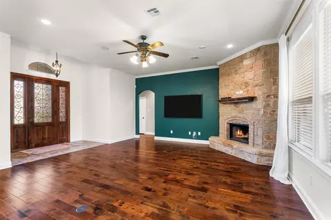 Living - 2304 Augustine, Waco, TX 76712 photo 3 of 5
