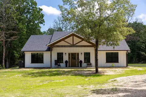 1756 County Road 45080 Rd, Powderly, TX 75473