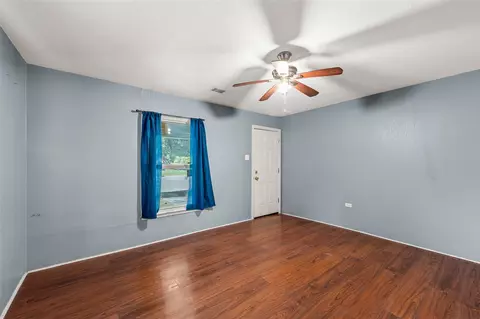 Living - 2225 Mitchell Ave, Waco, TX 76708 photo 1 of 1