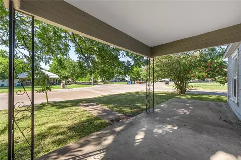Exterior - 2225 Mitchell Ave, Waco, TX 76708 photo 2 of 4