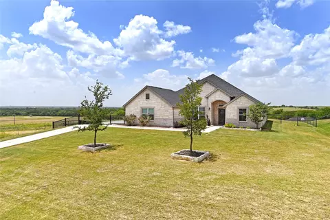 7409 Autumn Grove Ln, Ponder, TX 76259