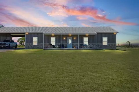 511 E Pecan Tree Rd, Waxahachie, TX 75165