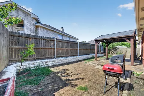 Exterior - 803 E Alexander Ln, Euless, TX 76040 photo 3 of 3