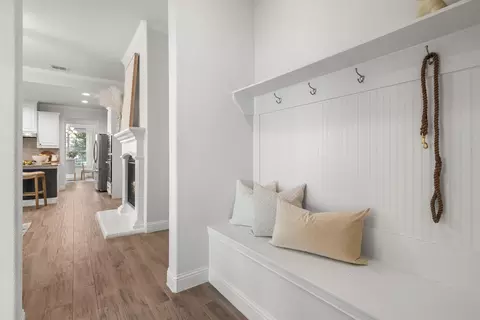 Entry Way - 932 Parkside Dr, Argyle, TX 76226 photo 6 of 8