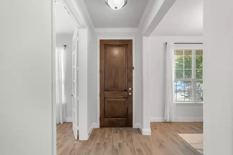 Entry Way - 932 Parkside Dr, Argyle, TX 76226 photo 1 of 8