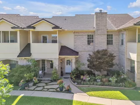 2144 Lakeforest Dr, Weatherford, TX 76087