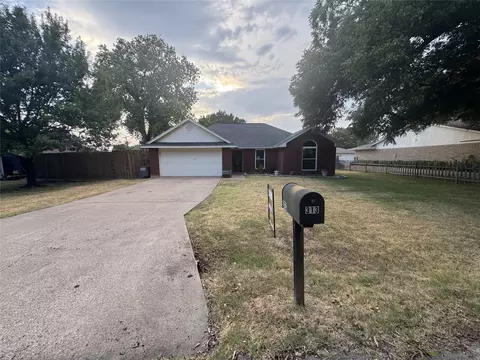 313 N Main St, Red Oak, TX 75154