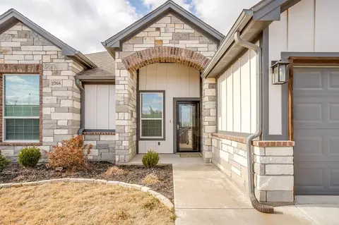 2708 San Gabriel Dr, Granbury, TX 76048