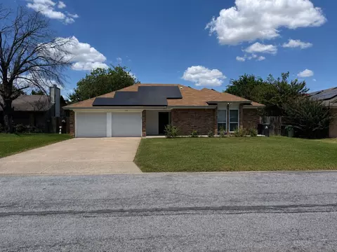109 Colony Dr, Arlington, TX 76002