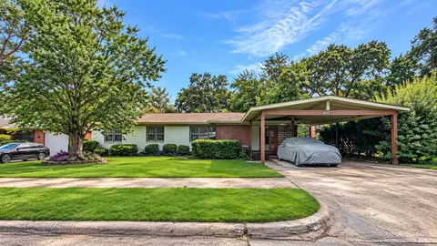 4111 Vanette Ln, Dallas, TX 75216