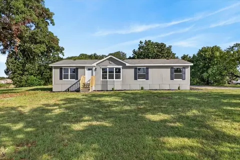 6001 Overbrook Farm Ln, Joshua, TX 76058