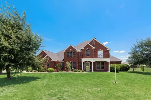 16055 S Skyview Ct, Forney, TX 75126