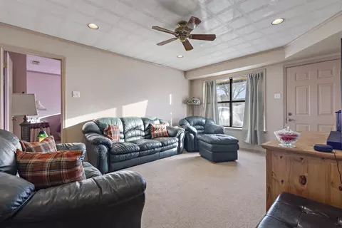 Living - 1233 E Park Dr, Mesquite, TX 75149 photo 1 of 3