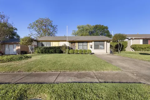 1233 E Park Dr, Mesquite, TX 75149