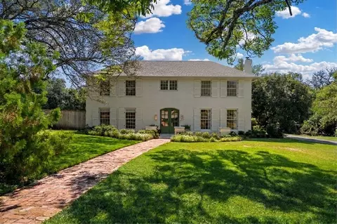 6710 Fish Pond Rd, Waco, TX 76710