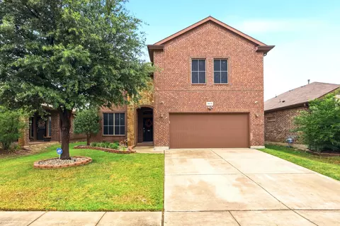 1817 Potrillo Ln, Fort Worth, TX 76131