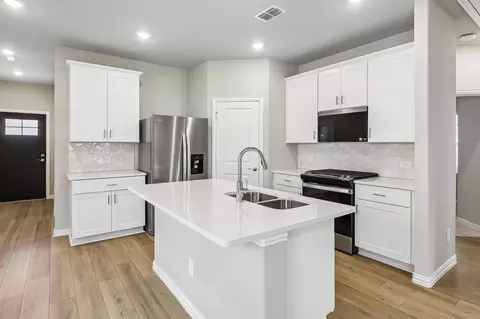 3057 O Pines Dr, Farmersville, TX 75442