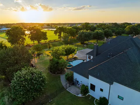 250 Whistling Duck Ln, Double Oak, TX 75077