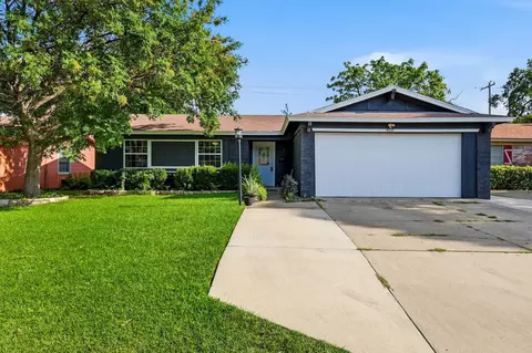 450 Price Dr, Lewisville, TX 75067