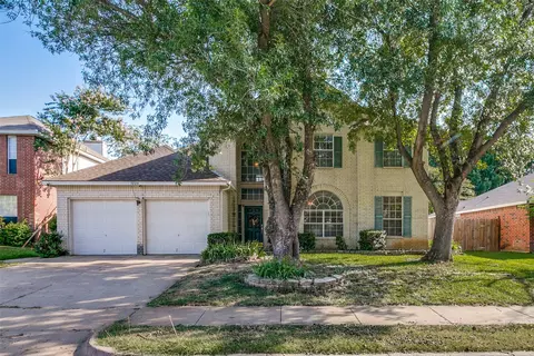 3004 Forest Creek Dr, Fort Worth, TX 76123