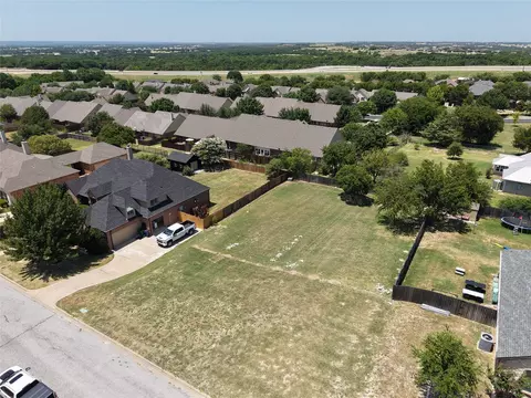 204 William Allen Ln, Decatur, TX 76234