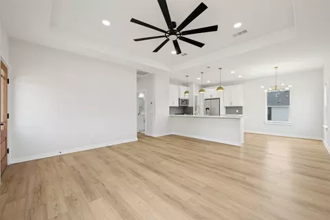 Living - 216 W Cardinal, Ector, TX 75439 photo 4 of 4