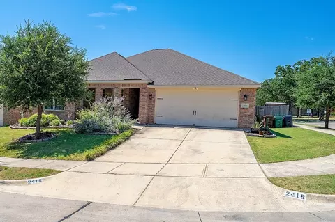 Exterior - 2416 Fall Leaf Ct, Denton, TX 76209 photo 13 of 13